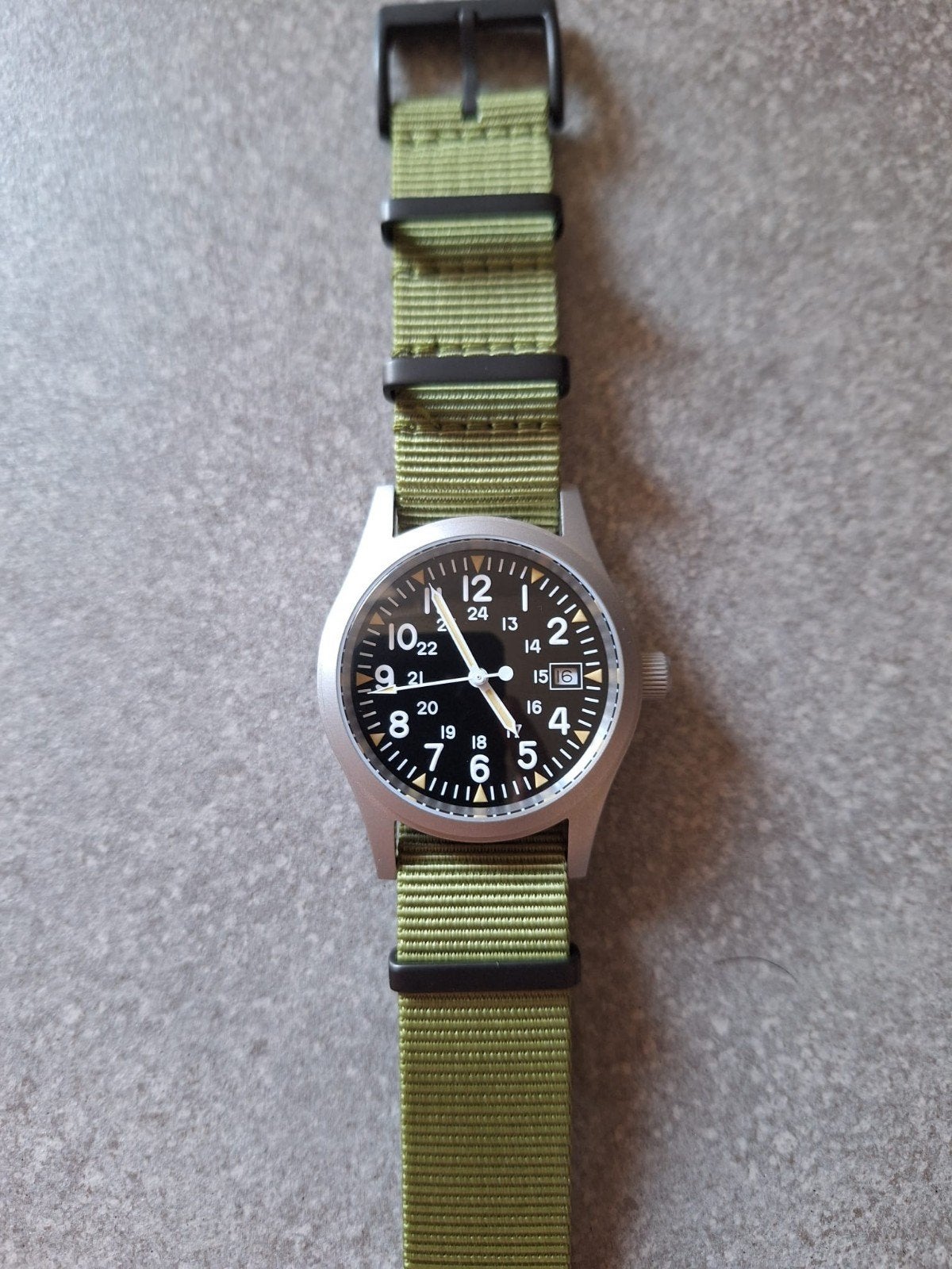 Militado ML05 38mm Saffier Field Horloge Ronda Swiss uurwerk, Verzenden