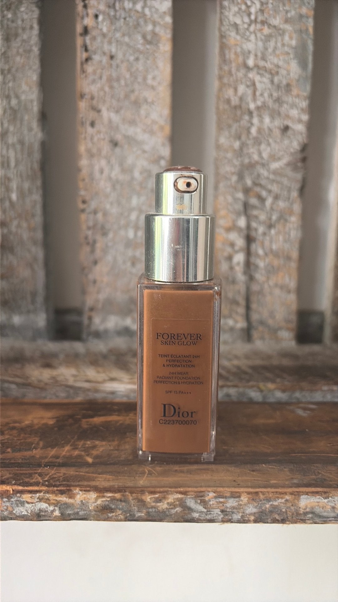 Dior Forever Skin Glow Foundation 7N, Ophalen of Verzenden, Zo goed als nieuw, Beige, Gehele gezicht