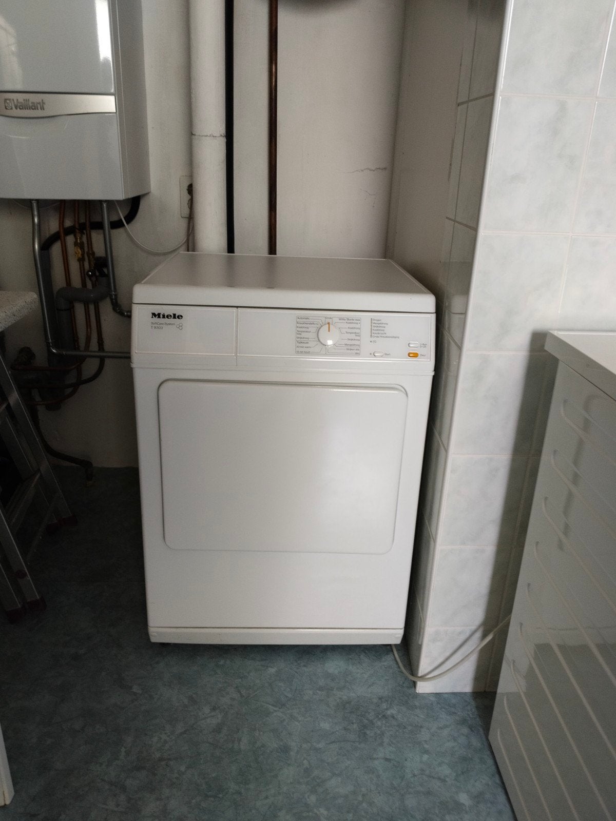 Miele T8303 Wasdroger - Betrouwbaar en Efficiënt, Ophalen, 6 tot 8 kg, Gebruikt, Luchtafvoer
