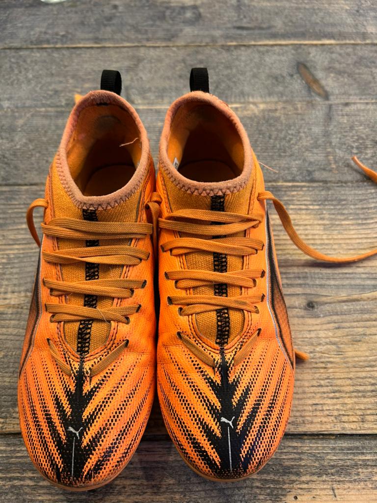 Puma jr ultra 6 match voetbalschoenen maat 35 (UK 2,5), Gebruikt, Maat XS of kleiner, Schoenen, Ophalen of Verzenden