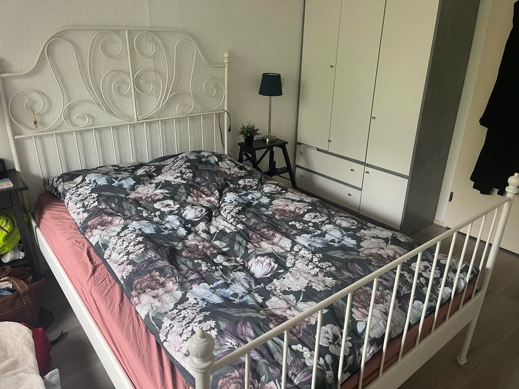 Stalen framebed - Wit tweepersoonsbed, Huis en Inrichting, Slaapkamer | Bedden, Ophalen, Wit, Tweepersoons, 140 cm