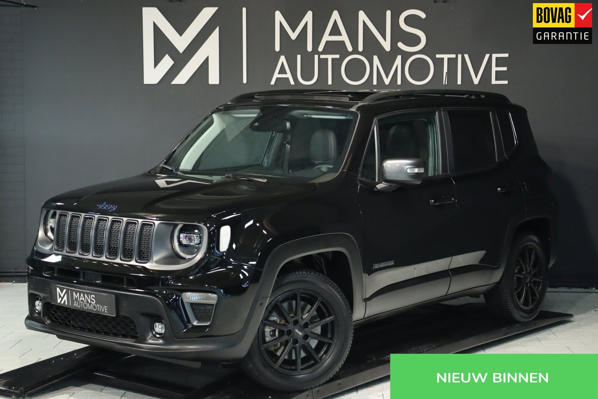Jeep Renegade 4xe 240 Plug-in Hybrid Electric S / PANO / ACC, Automaat, Gebruikt, Zwart, 4 cilinders