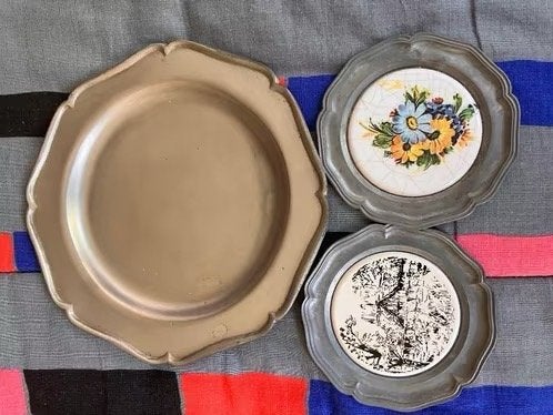3 Kleine tinnen bordjes, Ophalen of Verzenden