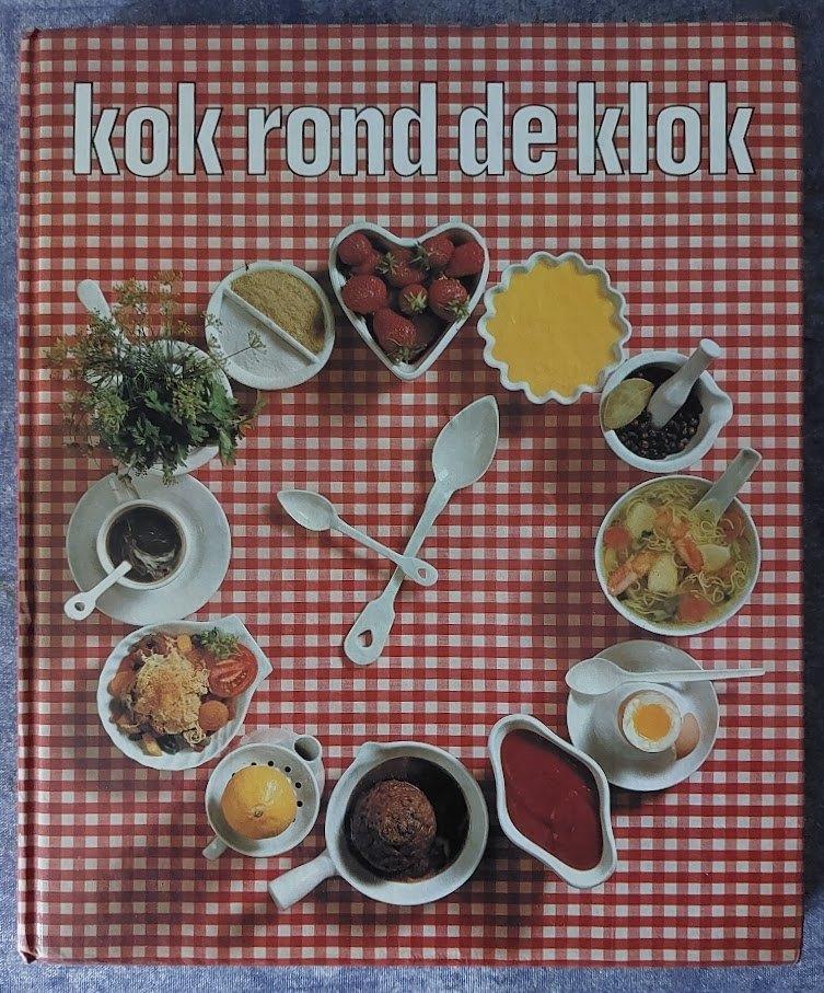 Kookboek, Kok rond de klok [5758]  [BoEtKo], Gelezen, Hoofdgerechten, Eekhof-Stork, Ophalen of Verzenden