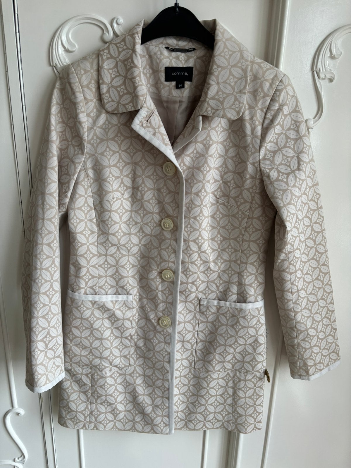 Nieuw beige creme jas merk Comma maat 34, Ophalen of Verzenden, Nieuw, Maat 34 (XS) of kleiner, Beige