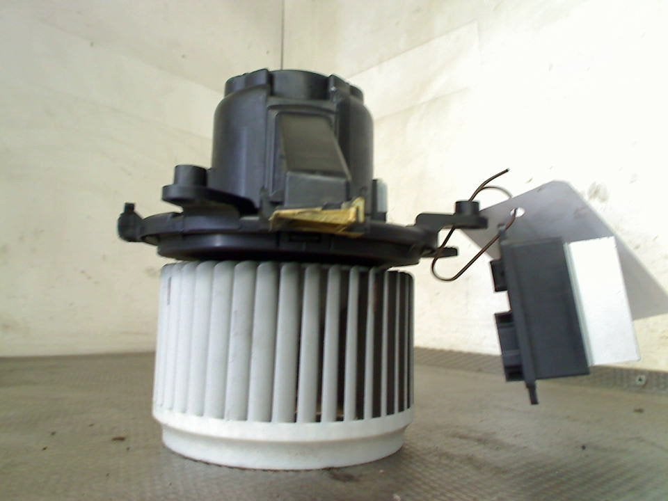 Kachel Ventilatormotor Opel Vivaro (2019-03/2022-12) eqa353, Gebruikt, Bahnhofsplatz, Rüsselsheim am Main 65423, , Duitsland, Opel