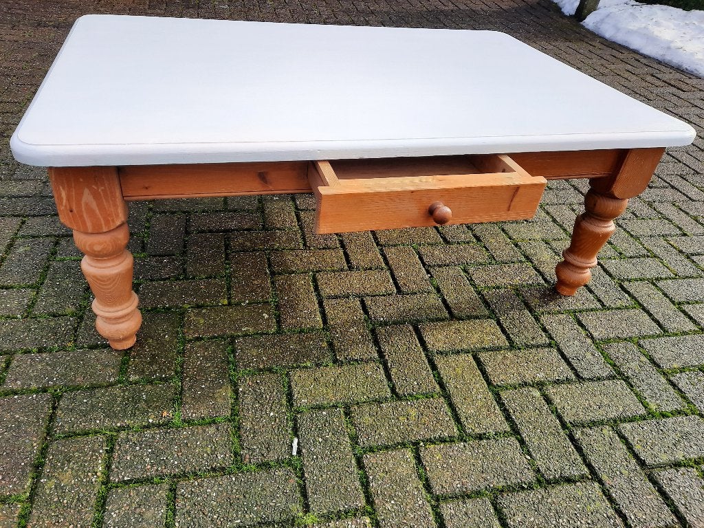 Salon tafel grenenhout met wit geverfd blad, Huis en Inrichting, Tafels | Salontafels, Ophalen, Gebruikt, 100 tot 150 cm, 50 tot 100 cm
