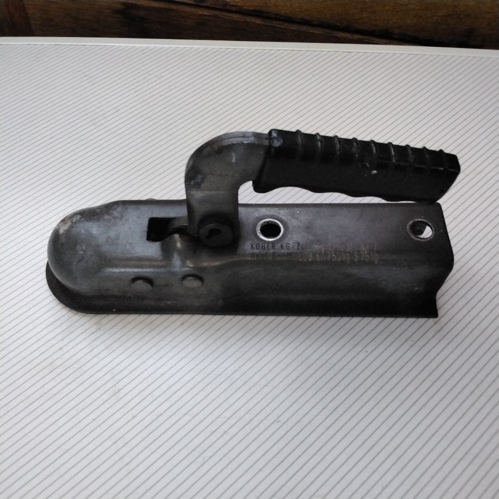 Gezocht aanh kogelkoppeling voor vierkant 40mm  kogel 50mm., Ophalen of Verzenden, Nieuw