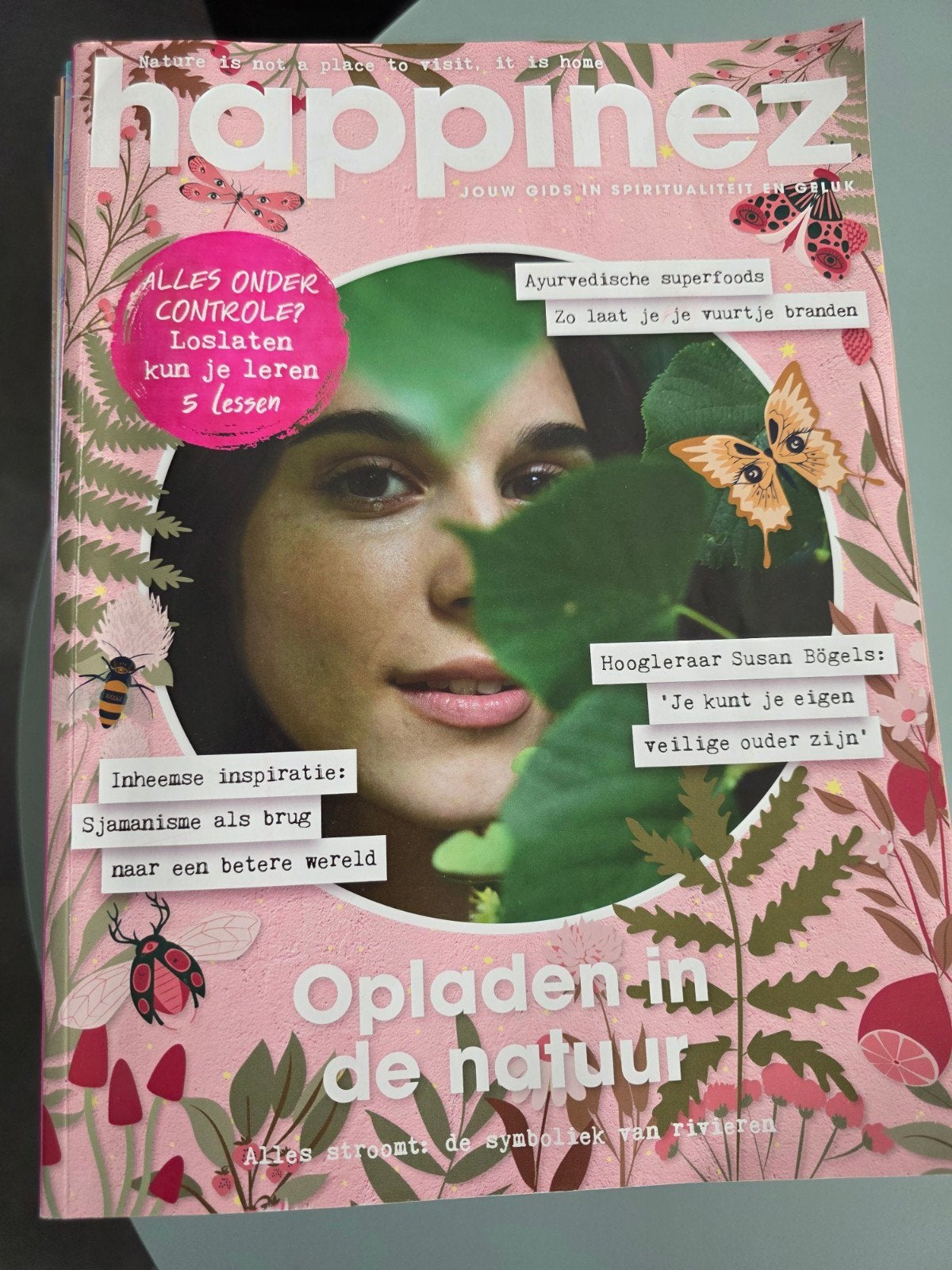 Happinez tijdschriften - 18 stuks 2022 - 2026, Ophalen of Verzenden, Zo goed als nieuw, Lichaam en Geest