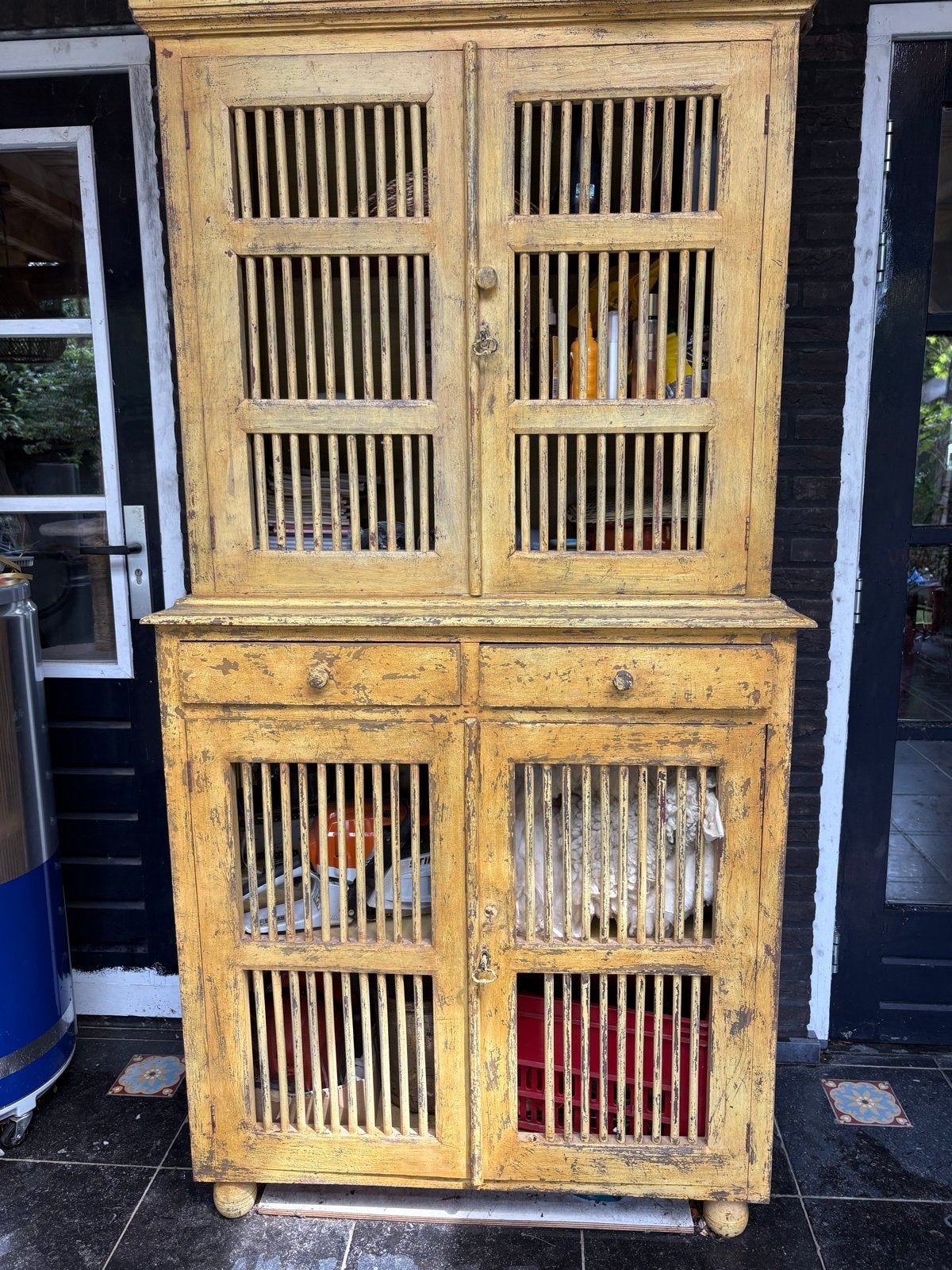 Brocante/vintage kast met louvredeuren, Ophalen