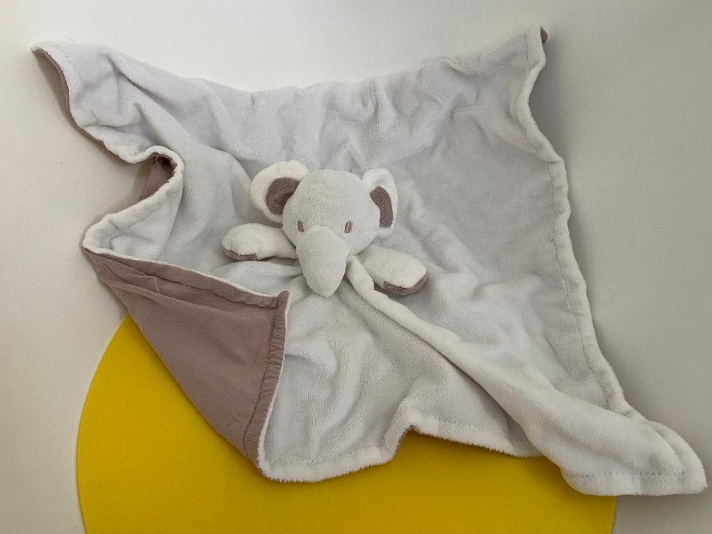 5807 primark doek olifant wit bruin, Ophalen of Verzenden, Olifant