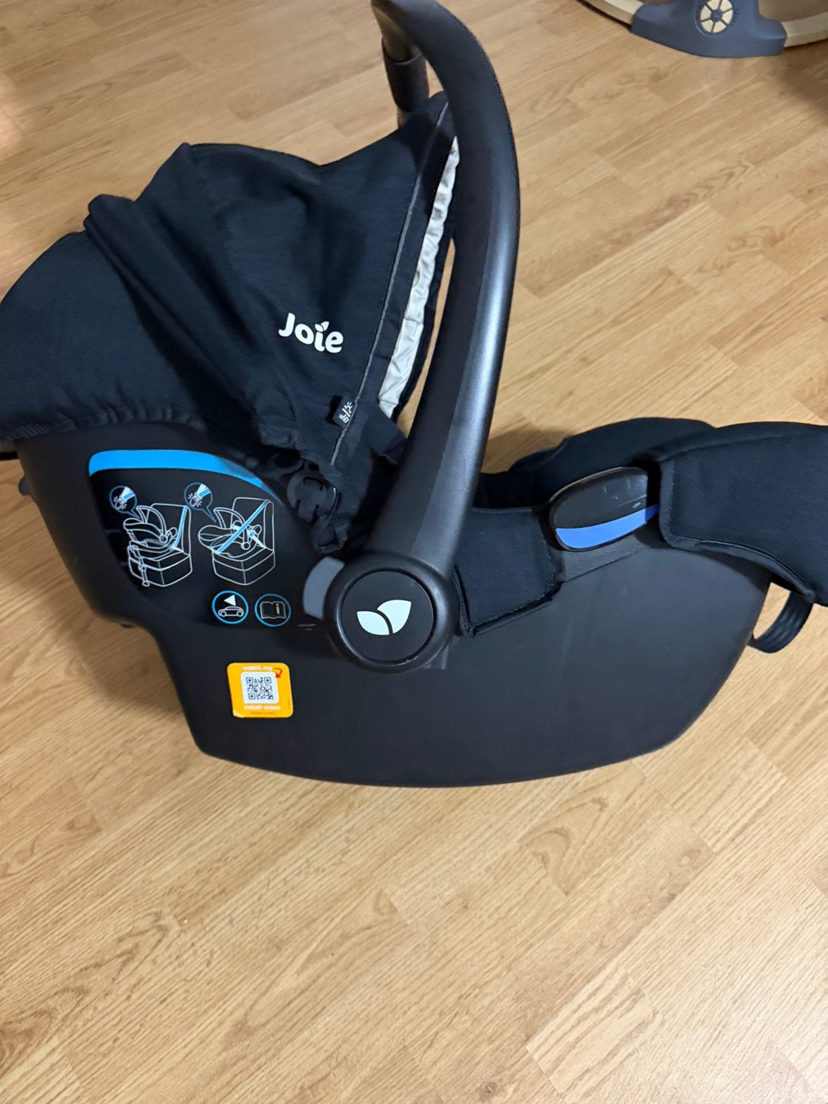 Joie baby autostoeltje zwart – goede staat, Ophalen, 0 t/m 13 kg, Maxi-Cosi, Gebruikt