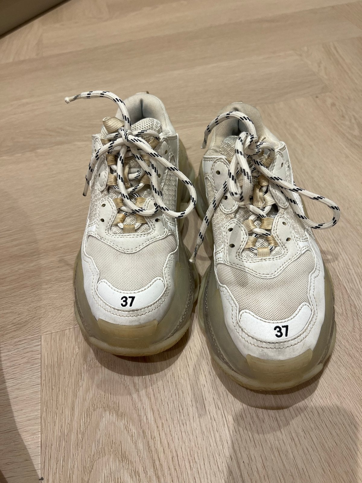 Balenciaga Triple S sneakers - Maat 37, Kleding | Dames, Ophalen of Verzenden, Gedragen, Wit, Sneakers of Gympen