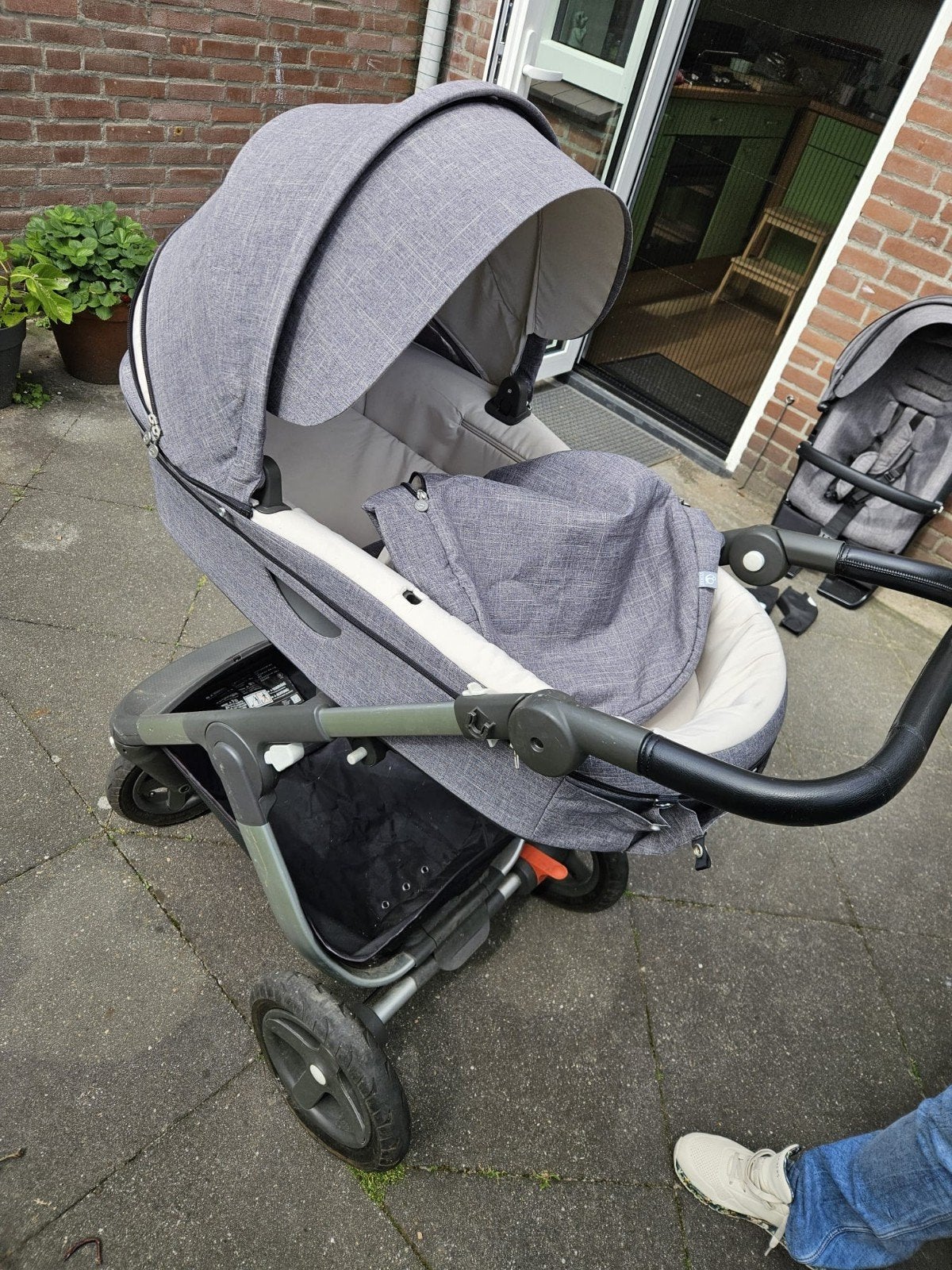 Stokke trailz kinderwagen met Maxi-Cosi adapters, Gebruikt, Verstelbare duwstang, Ophalen, Kinderwagen