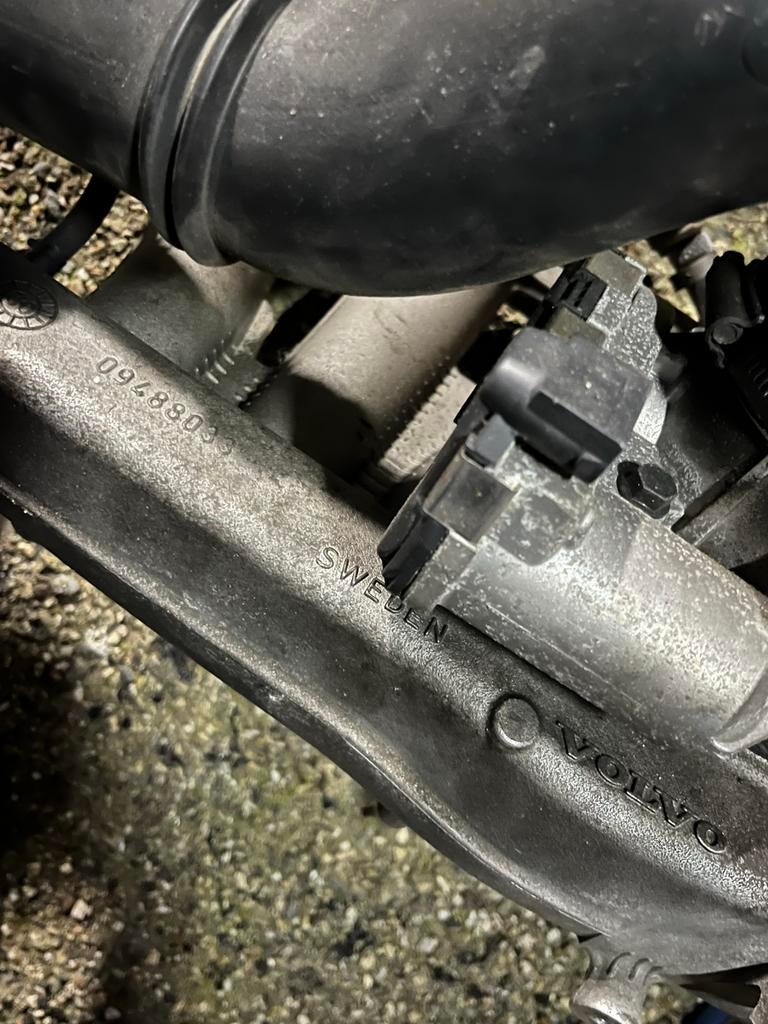 Inlaatspruitstuk met gasklephuis Volvo V70N 2.3 T5 (2002), Ophalen of Verzenden, Gebruikt, Volvo