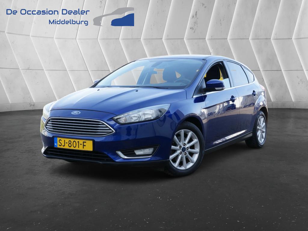 Ford Focus 1.0 Titanium rijklaar incl garantie (bj 2016), Gebruikt, Euro 6, Met garantie (alle), Blauw