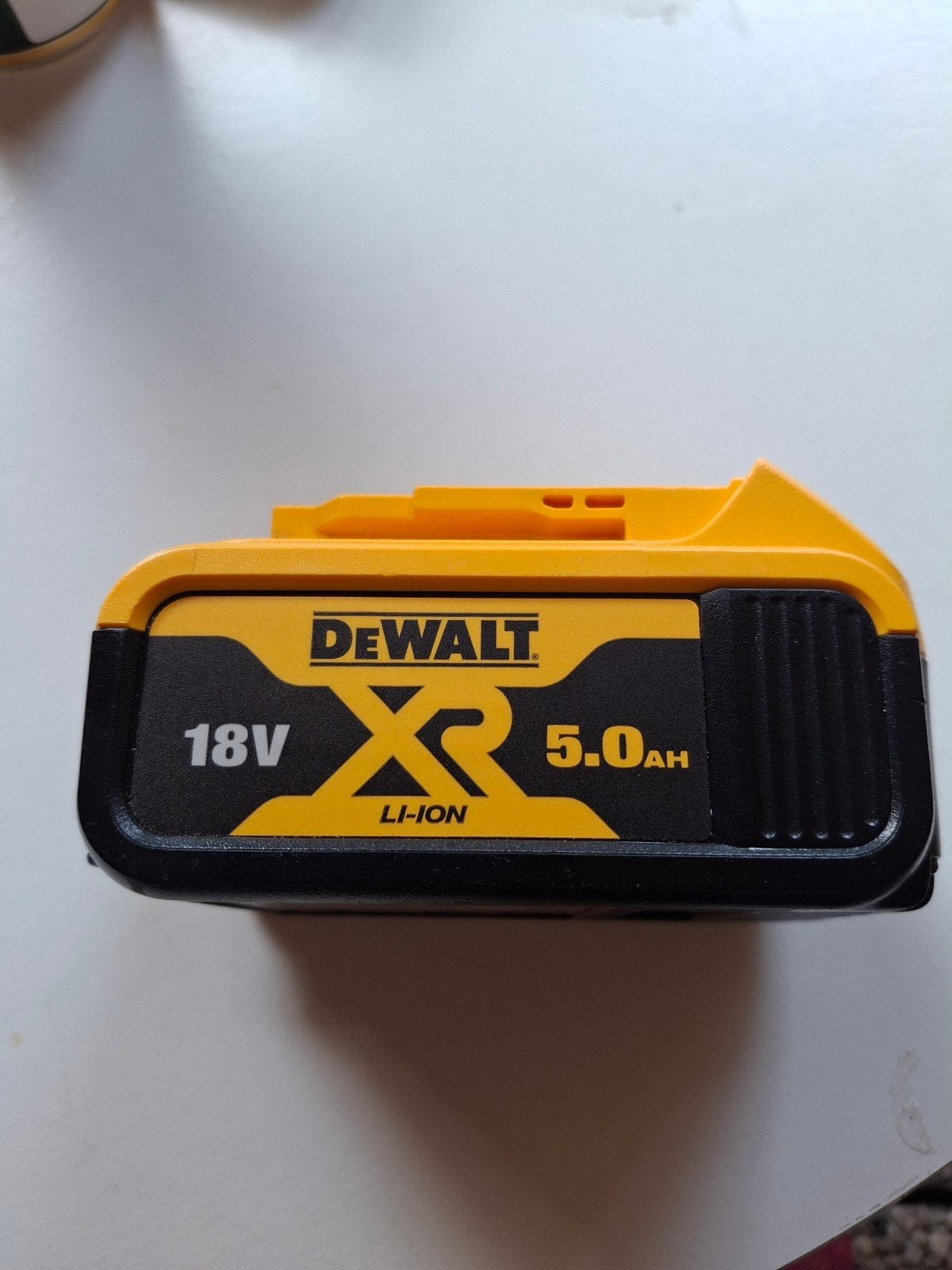 Dewalt accu 5ah, Ophalen of Verzenden