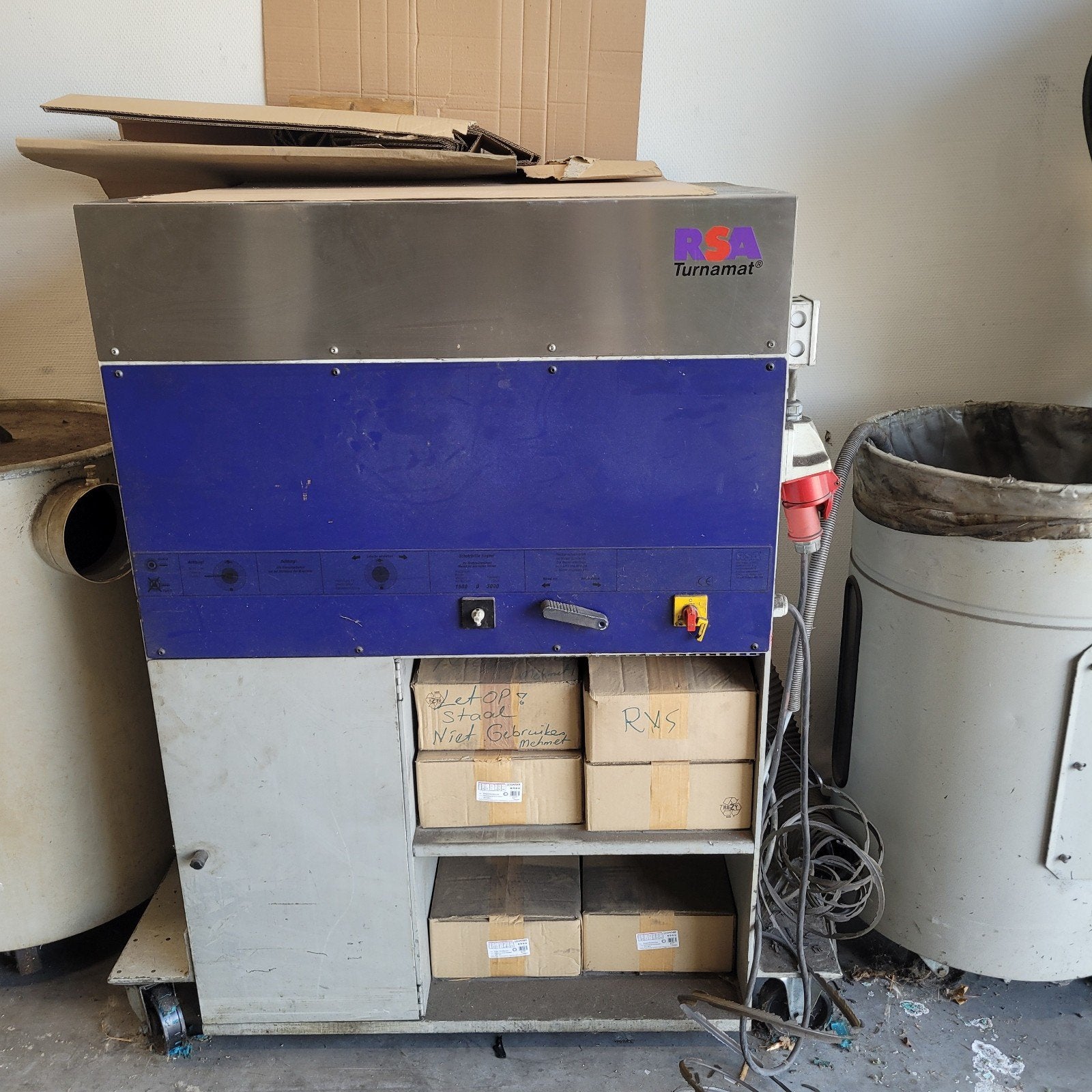 RSA Turnamat ontbraammachine met toebehoren, Ophalen