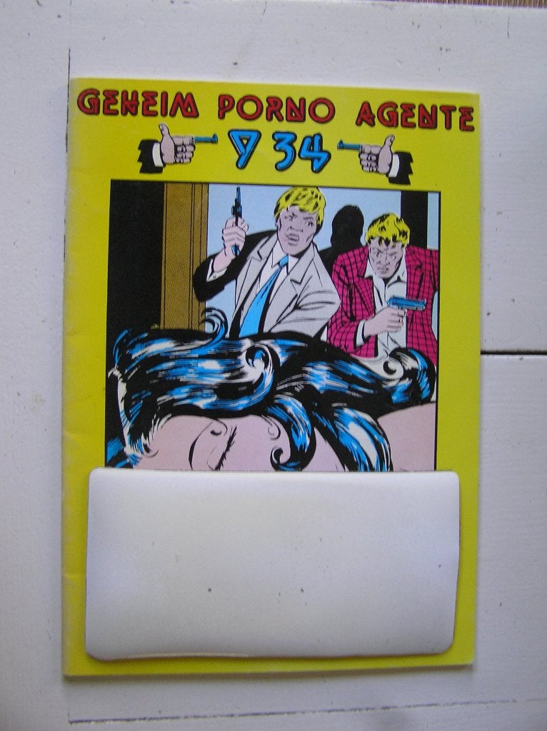 Geheim porno agente Y34., Boeken, Eén stripboek, Ophalen of Verzenden, Zo goed als nieuw