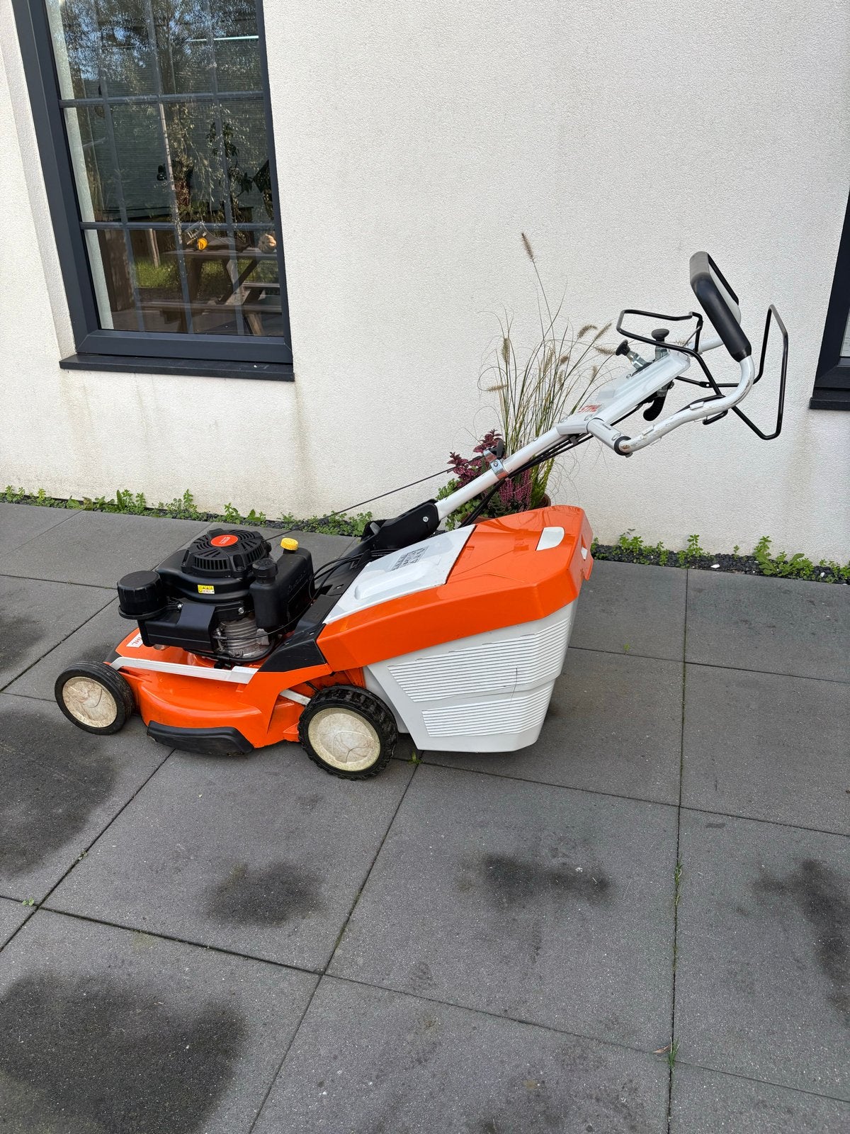 STIHL RM 655 YS Benzine Grasmaaier - Krachtig en Betrouwbaar, Tuin en Terras, Ophalen, Cirkelmaaier, Gebruikt, 50 cm of meer