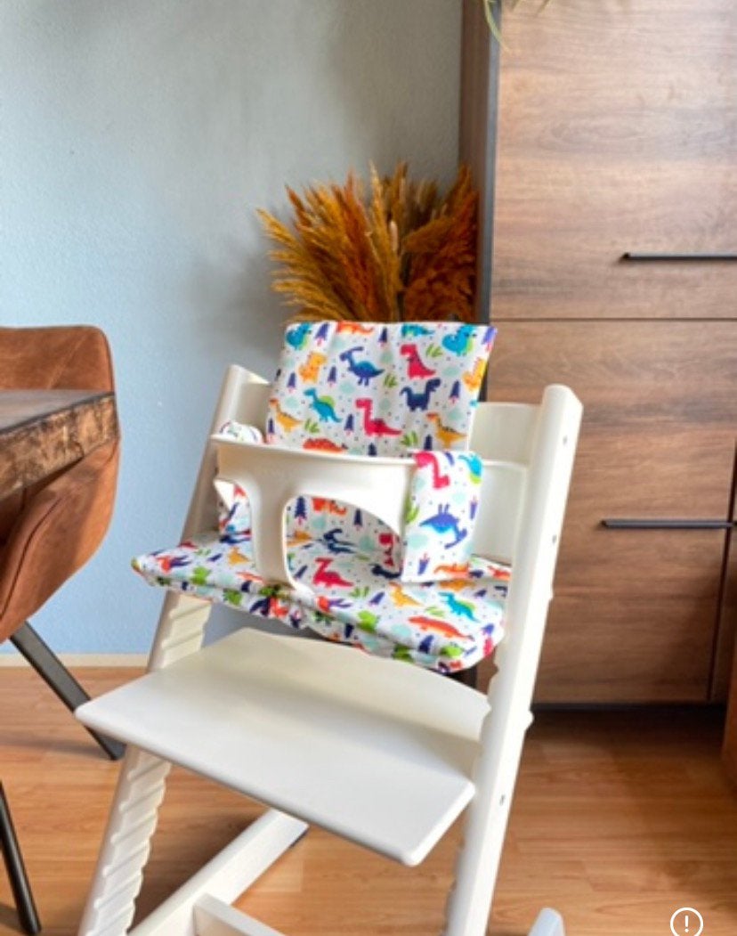 Dinosaurussen feest kussenset voor tripp trapp stokke stoel, Ophalen of Verzenden, Nieuw, Meegroeistoel, Stoelverkleiner