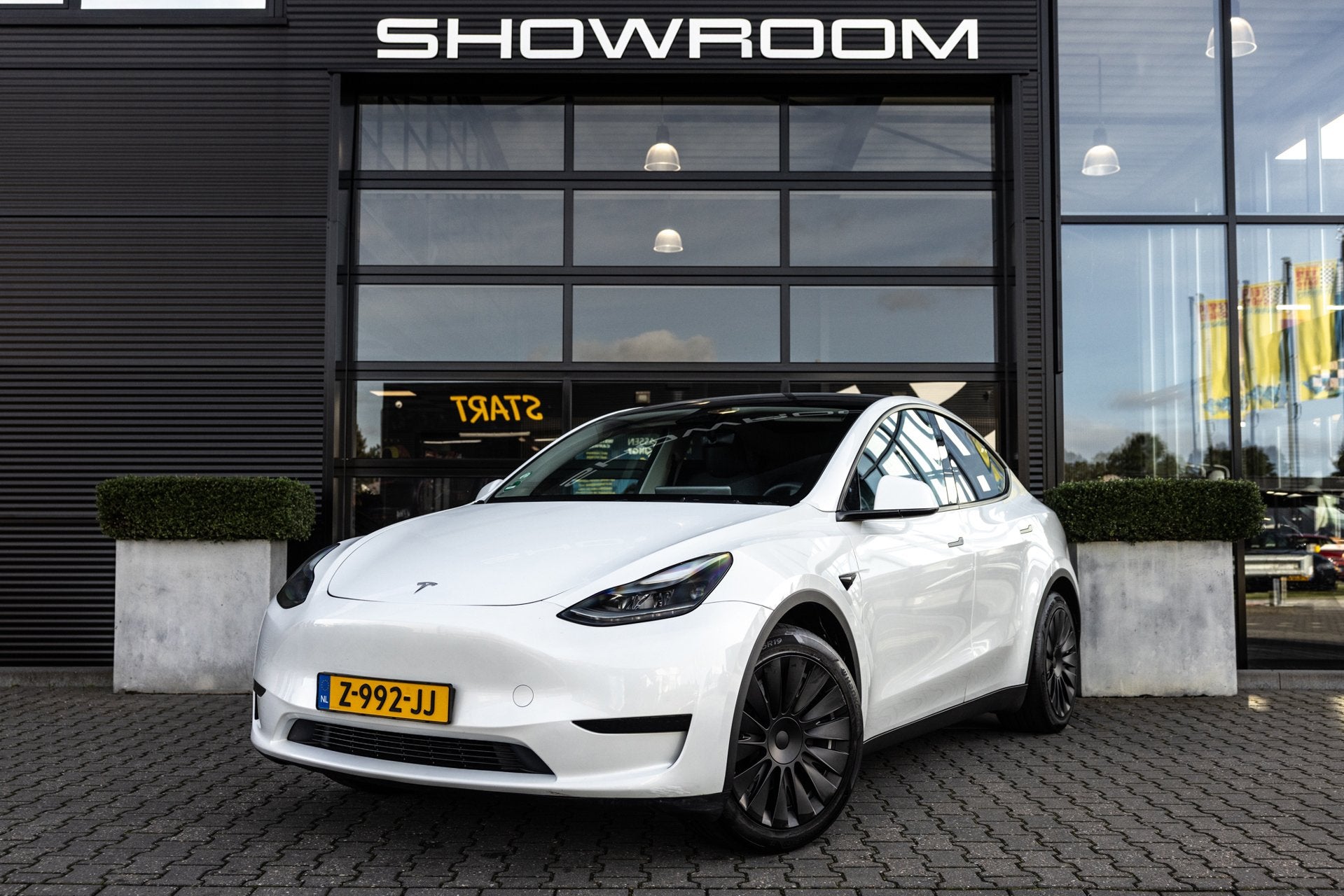 Foto 2 van Tesla Model Y RWD 58 kWh, 239 PK NL Auto Autopilot, BTW Auto