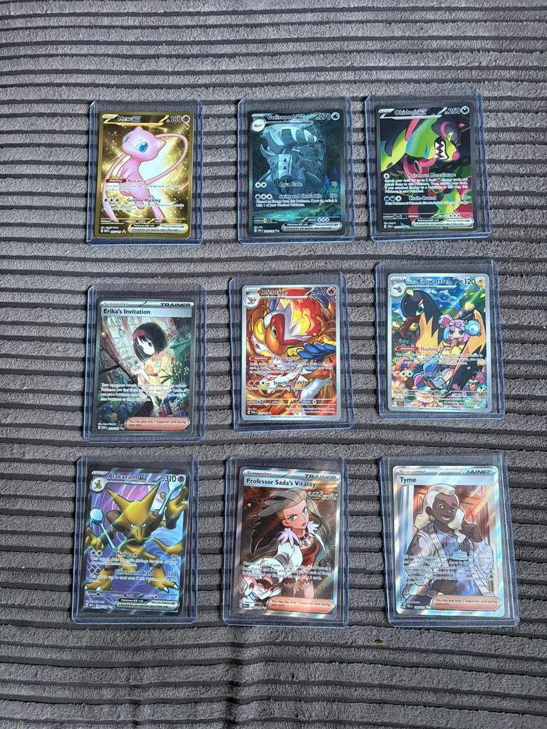 Diverse pokemon toploaders, Ophalen, Nieuw, Meerdere kaarten