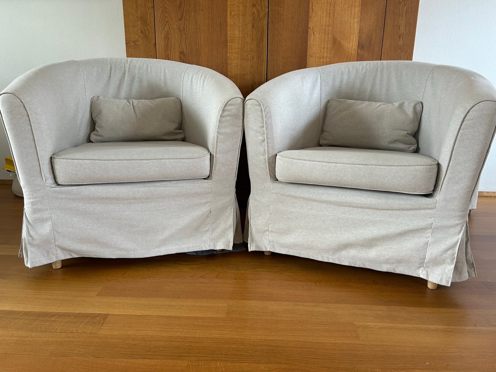 Twee comfortabele fauteuils met nieuwe stoffen bekleding, Huis en Inrichting, Ophalen of Verzenden, Gebruikt, Stof, 75 tot 100 cm