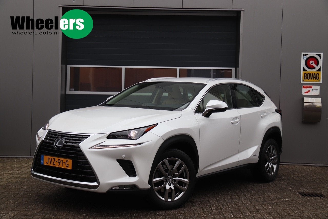 Lexus NX 300h AWD Luxury Line, Stoelverwarming, Camera, Crui, Auto's, Lexus, Automaat, Dealer onderhouden, Gebruikt, Euro 6