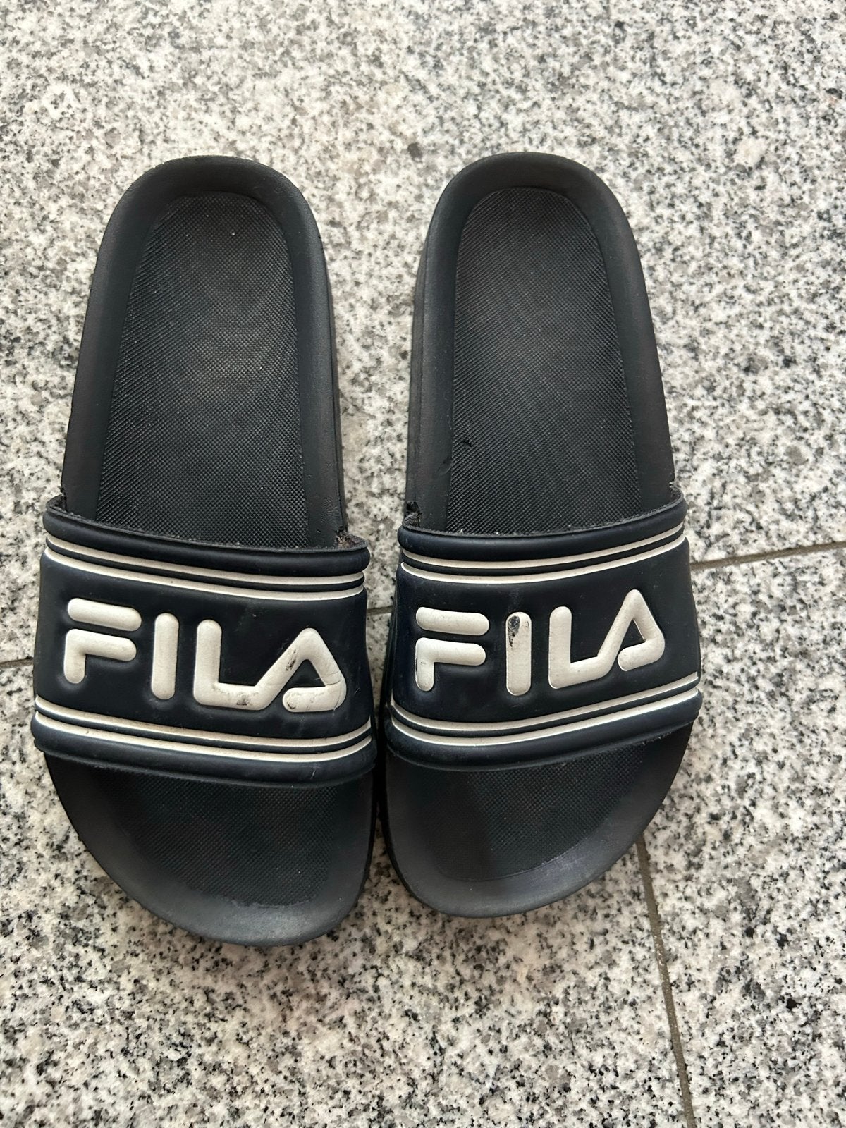 Fila slippers zwart maat 34, Ophalen