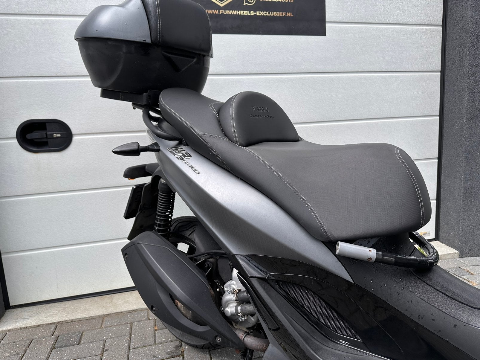 Piaggio MP3 Yourban 300 Motorscooter Matgrijs Autorijbewijs, Scooter, Automaat, 278 cc, 1 cilinder