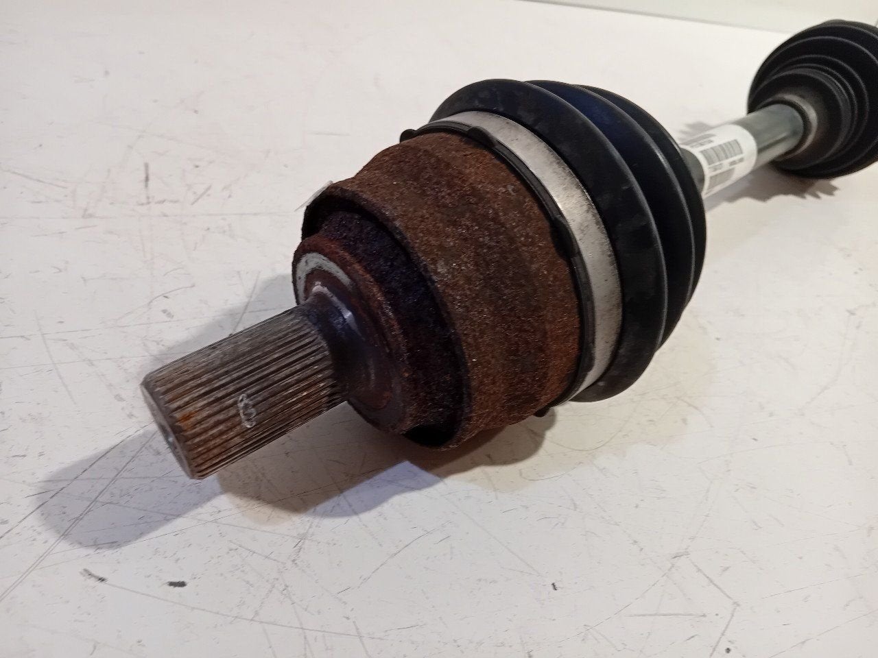 Aandrijfas links voor Volvo V40, Onderdelen@venauto.nl, Van der Ven Autorecycling B.V., Gebruikt, Ettenseweg 76, 4706 PB Roosendaal, The Netherlands