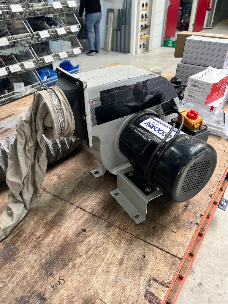 HBM 50 Stofafzuiginstallatie 1 PK – 230V, Ophalen, Gebruikt