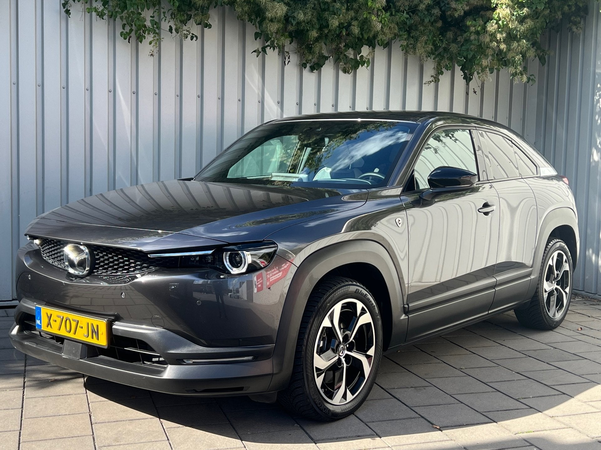 Mazda MX-30 E-SkyActiv R-EV 170 Advantage|27000KM|Camera|Nav, Auto's, Dealer onderhouden, Stof, Gebruikt, Bedrijf