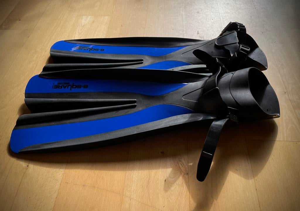 B Square zwem duik snorkel vinnen flippers vliezen L - XL, Watersport en Boten, Ophalen of Verzenden, Zo goed als nieuw, Zwem- of Duikvliezen