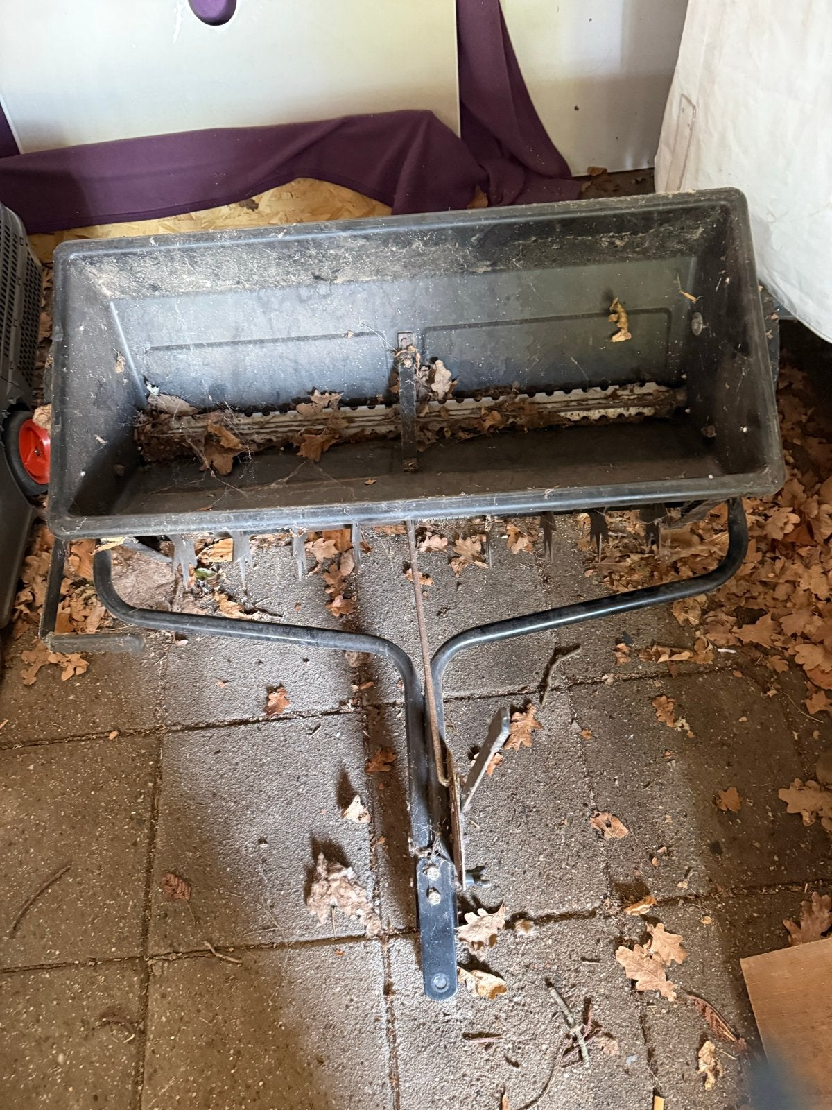Grasbeluchter / Zaaimachine voor gazon, Ophalen, Gebruikt