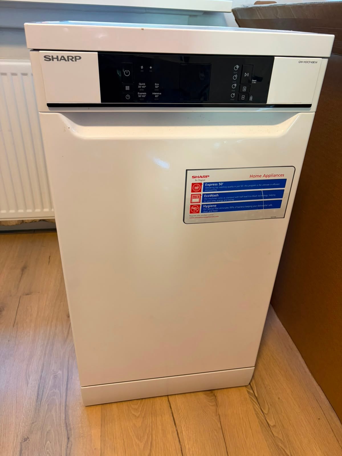 Sharp vrijstaande vaatwasser – Wit - Hygiënisch & EcoWash, Witgoed en Apparatuur, Ophalen, Minder dan 85 cm