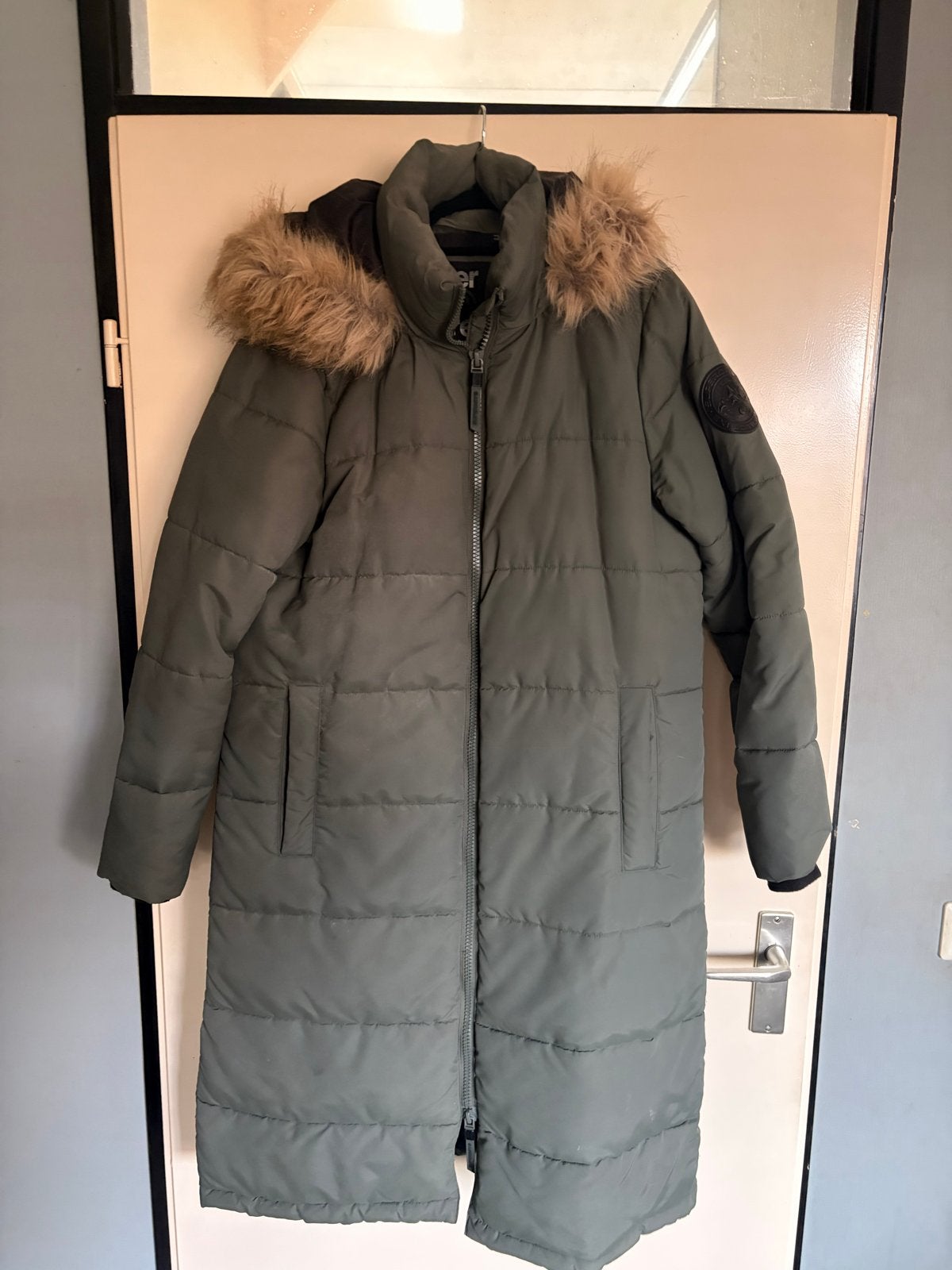Superdry Everest Lange Pufferjas met Bontkraag - Maat 44, Ophalen of Verzenden, Zo goed als nieuw, Maat 42/44 (L), Groen