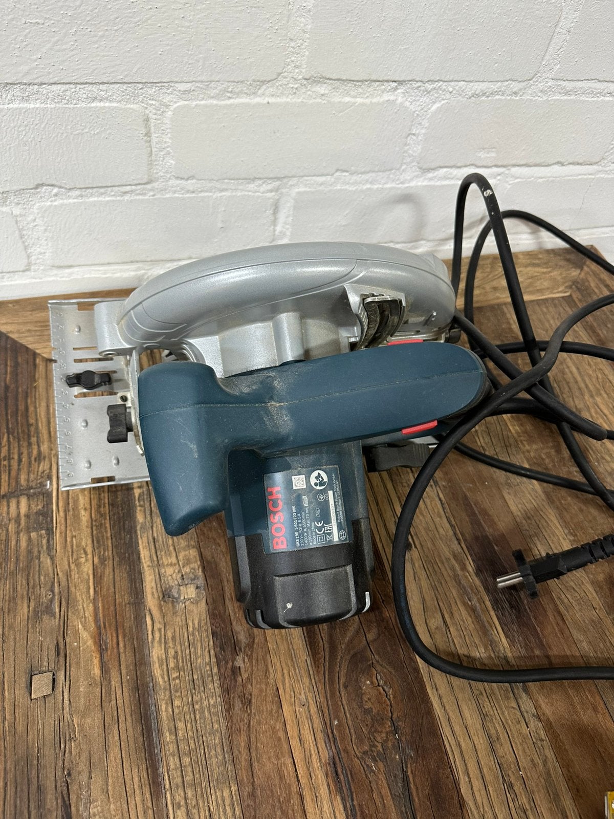 Bosch GKS 150, Ophalen of Verzenden, Zo goed als nieuw, Minder dan 600 watt, Decoupeerzaag