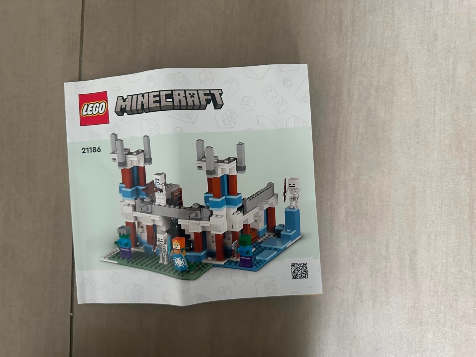 Lego Minecraft 21186 Het IJs Kasteel - Complete set, Minecraft, Lego, Ophalen of Verzenden, Zo goed als nieuw