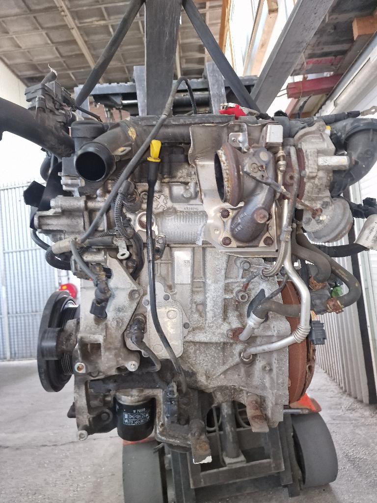 Motor Peugeot 5008 II 1.2 12V e-THP PureTech 2018 (HN02), Ophalen of Verzenden