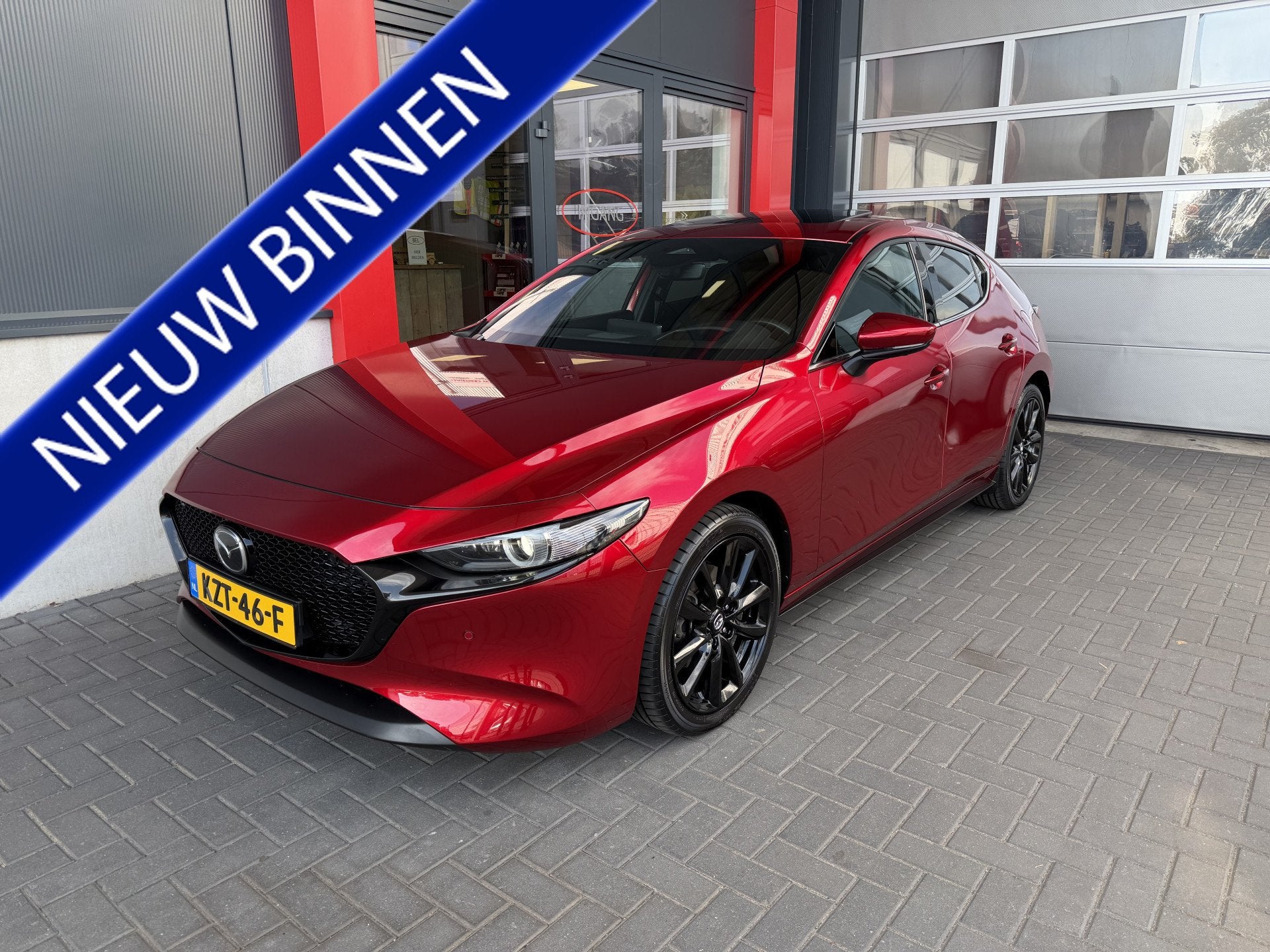 Mazda 3 2.0 e-SkyActiv-X M Hybrid 186 Exclusive-line | Schui, Stof, Gebruikt, 4 cilinders, Geïmporteerd