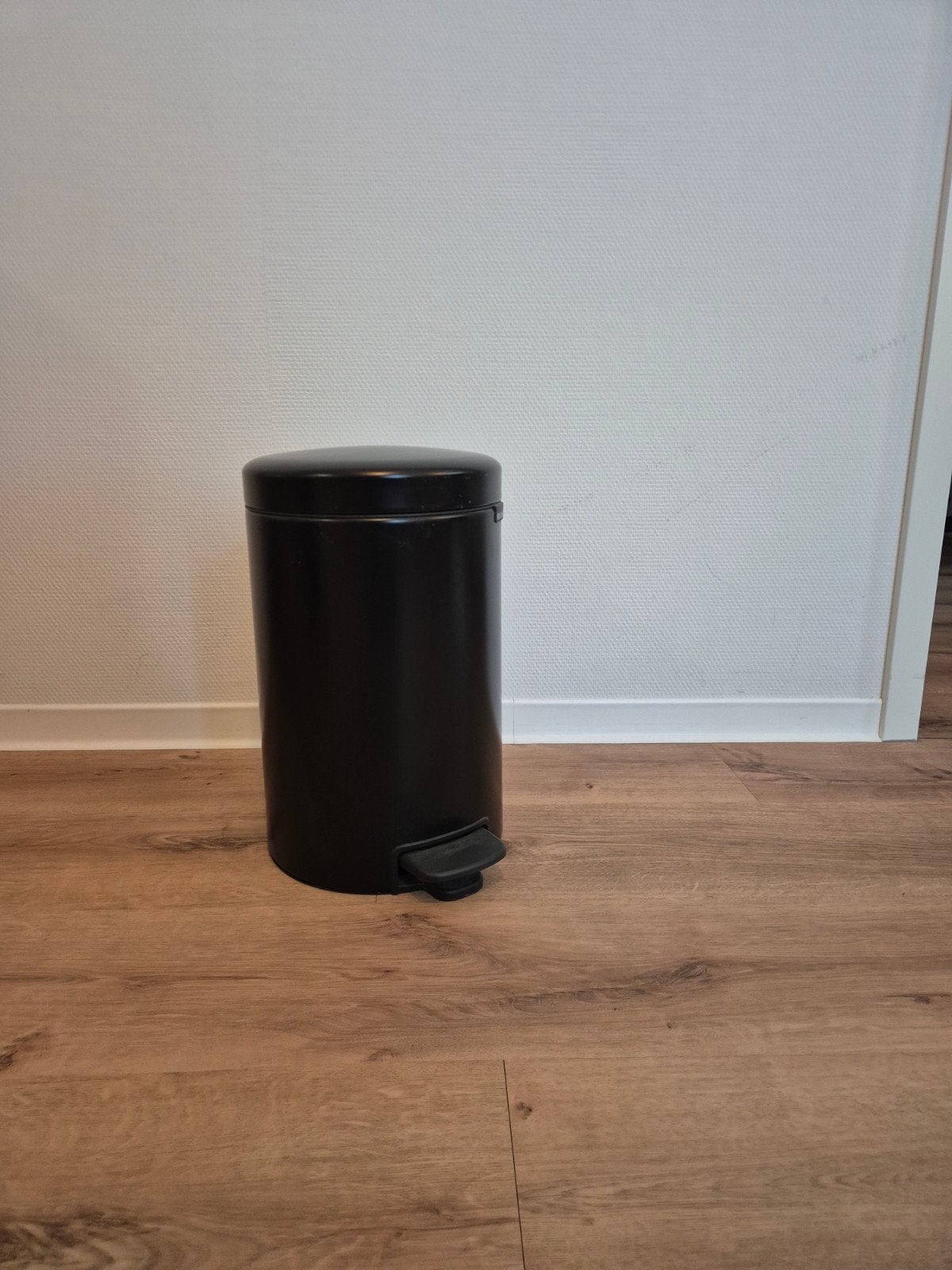Brabantia prullenbak 12 liter zwart mat model X, 10 tot 20 liter, Ophalen of Verzenden, Zo goed als nieuw, Met pedaal