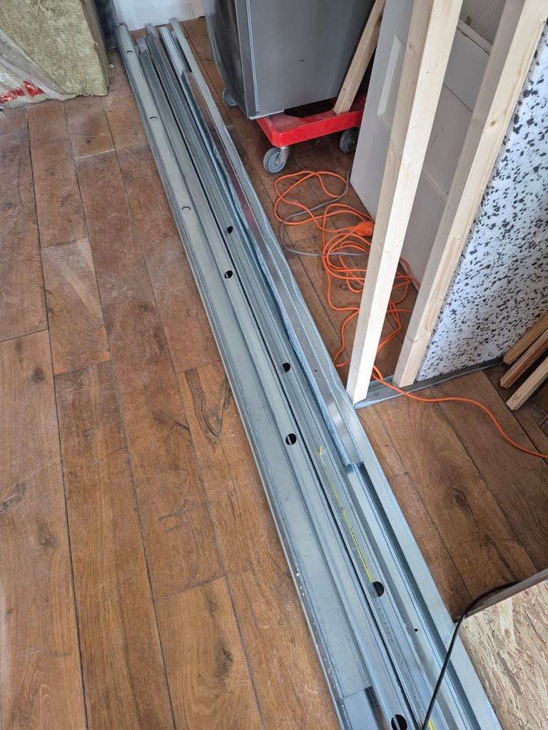 Metalstud profielen, Ophalen