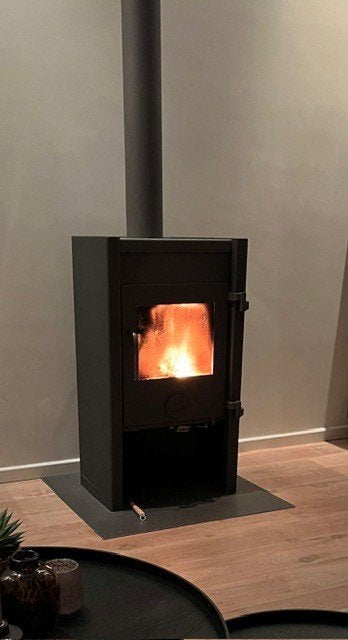 Zelfgemaakte houtkachel 6-7 kW robuust en degelijk, Ophalen, Gebruikt, Houtkachel, Vrijstaand