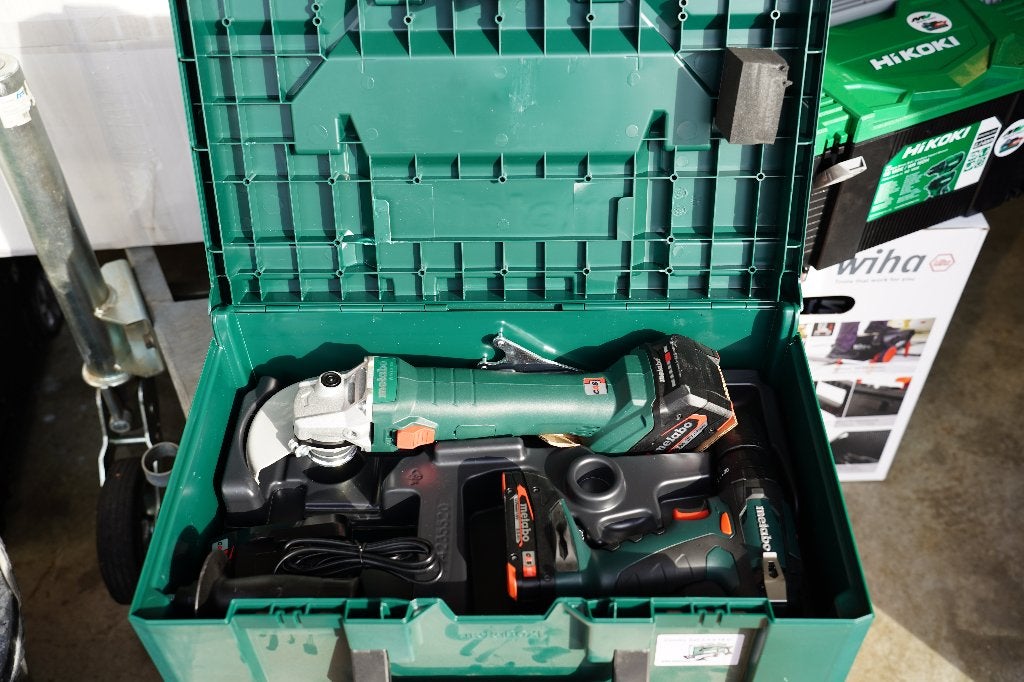 Foto 2 van Metabo accuboormachine en haakse slijper set - Nieuw