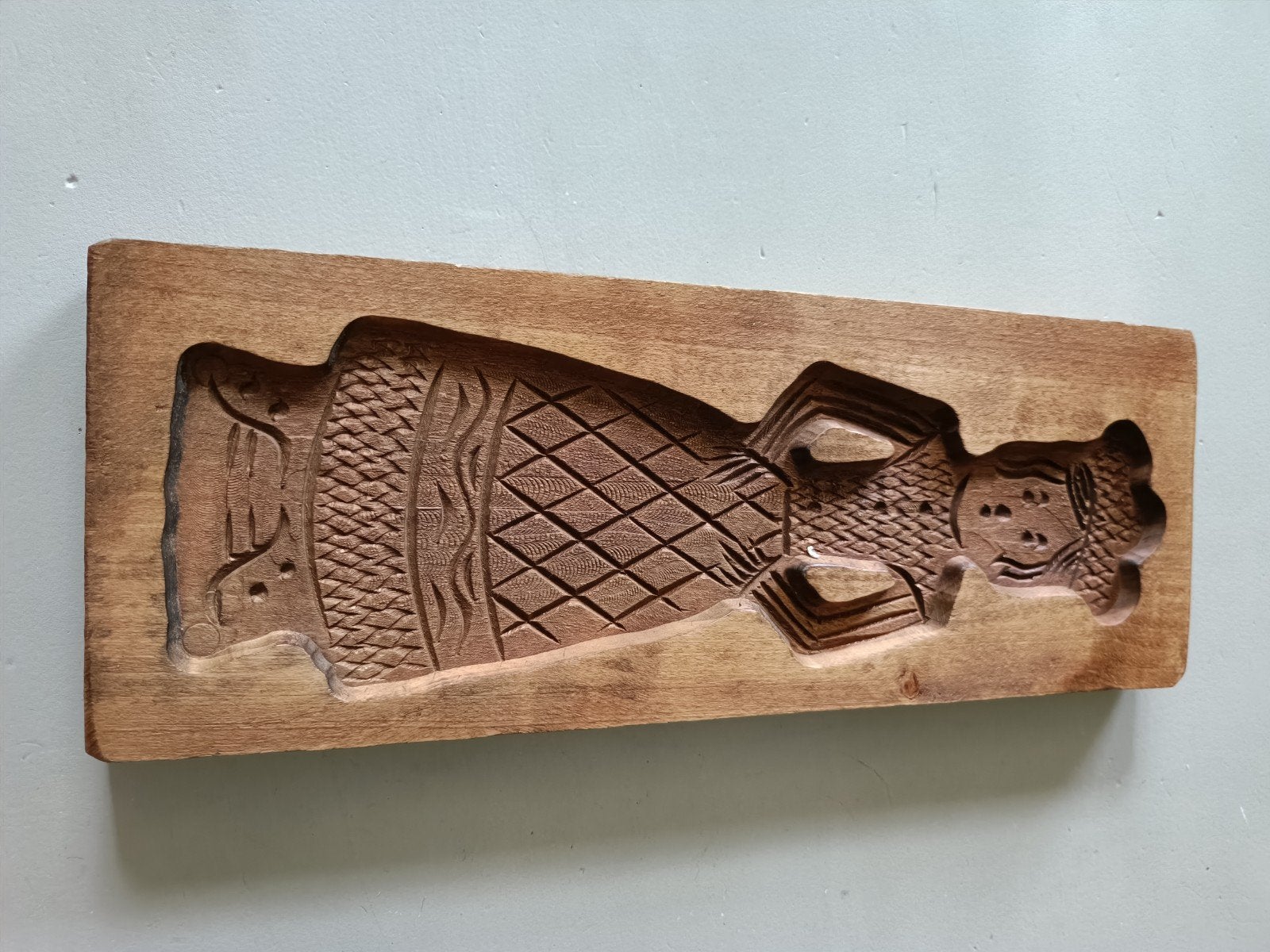 Speculaasplank met vrouw.
Mooi gesneden pop.
Nog in goede st, Ophalen of Verzenden