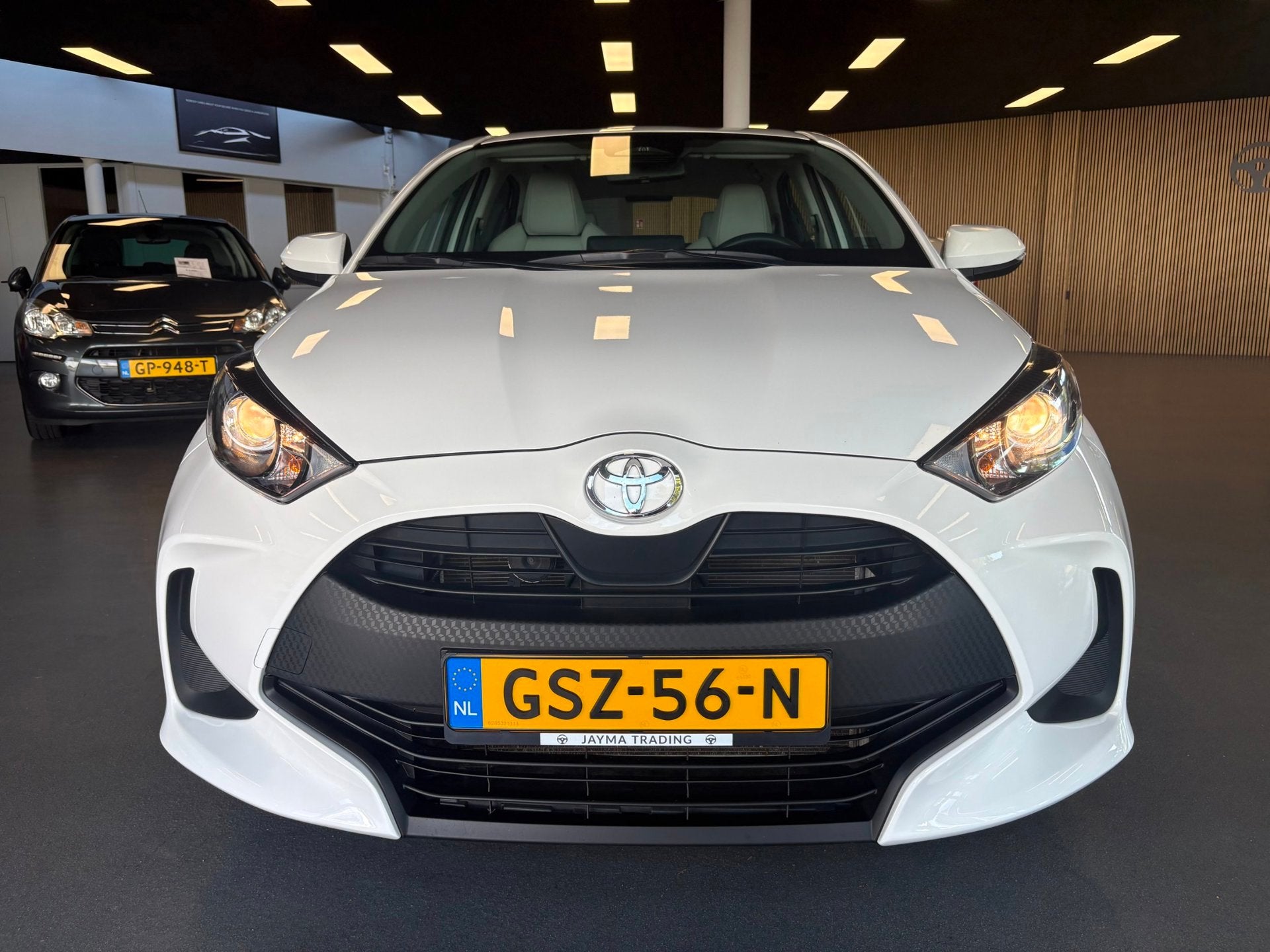 Foto 2 van Toyota Yaris 1.5 Hybrid 115 Comfort