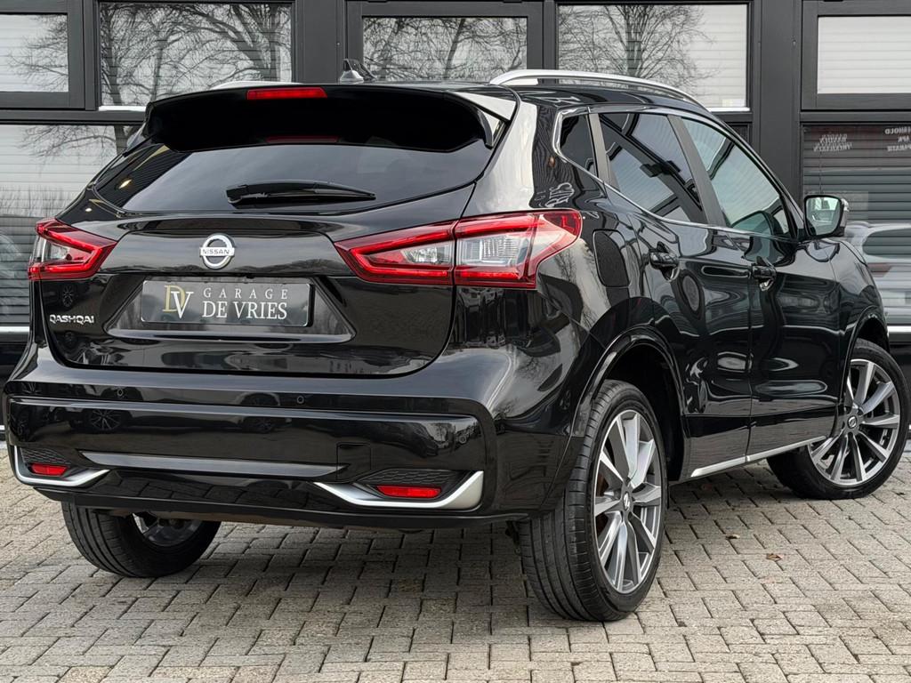 Nissan Qashqai 1.3 DIG-T N-Tec Aut ACC Bose Panoramadak Ruit, Gebruikt, Zwart, 4 cilinders, 1290 kg
