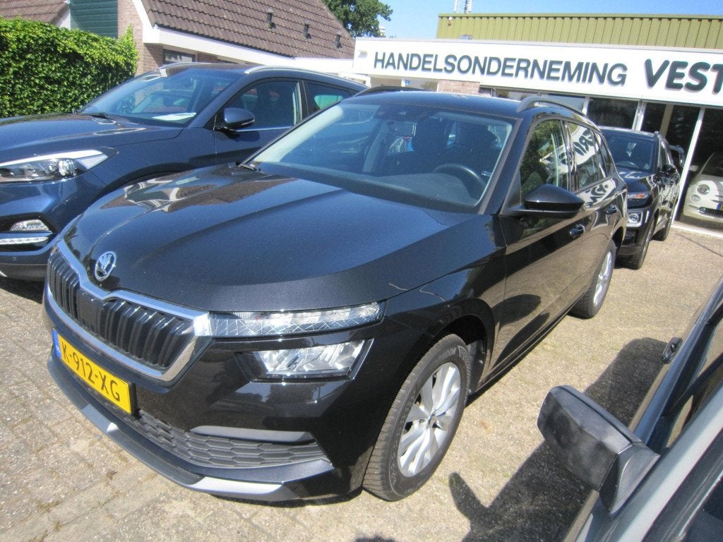 Skoda Kamiq 1.0 TSI Ambition, Auto's, Stof, Gebruikt, Origineel Nederlands, 3 cilinders